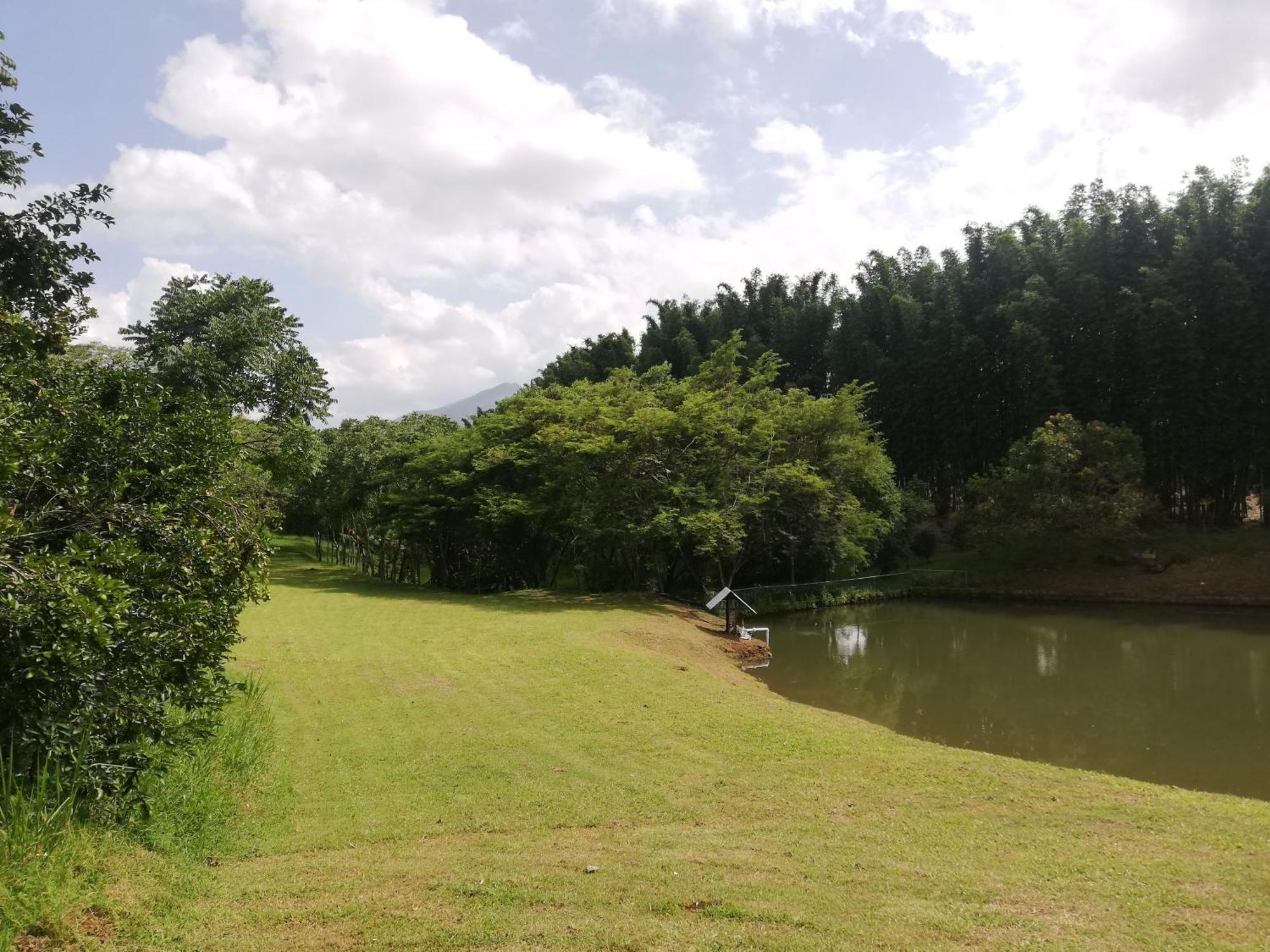 Casa Contenedor La Laguna Camping *